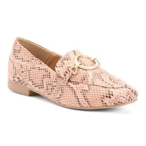 QUPID Snakeskin Moccasins With Buckle Accent Sz 7